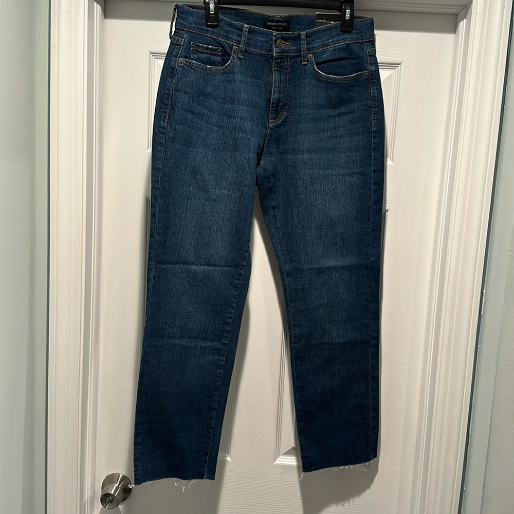 Banana Republic women’s Straight Ankle Jeans - size 29/8 brand new